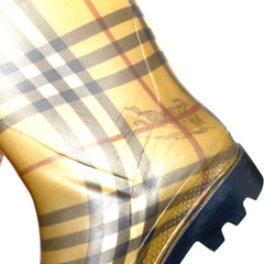 Botas Burberry  T.38