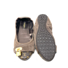 Flats Louis Vuitton T.38